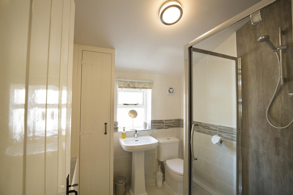 Bramwood Cottages Пікерінг Номер фото